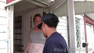 Gradual Pussy Cheating Wife Squirts yon Pay Bill